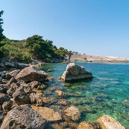 Holiday home Gorgeous In With House Sea View Zarace