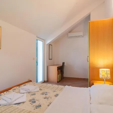 Gorgeous In With House Sea View Holiday home Zarace